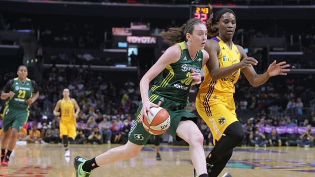 breanna-stewart-wnba-debut.jpg